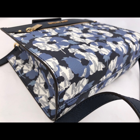 BUNDLE Michael Kors Crossbody Navy floral Wallet - Picture 6 of 8
